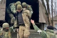 Окупанти звертаються до родичів українських військовополонених і стверджують, що Україна відмовляється їх забирати