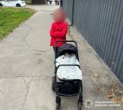 У Стрижавці поліцейські розкрили крадіжку дитячого візка: підозрюють раніше судиму вінничанку
