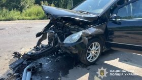 Нa Вінниччині зіткнулись двa Мерседеси