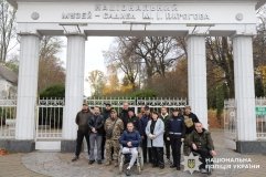 Екскурсія, що зцілює душу: поранені захисники відвідали музей-садибу Миколи Пирогова у Вінниці