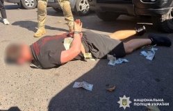 Зброя, гранати та наркотики: на Вінниччині затримали трьох підозрюваних