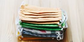 Як правильно доглядати за своєю багаторазової маскою, щоб вона вірно вам служила