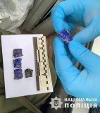 Поліцейські затримали молодого вінничанина за підозрою у збуті наркотиків