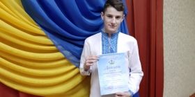 Юний вінничaнин стaв призером Всеукрaїнського проєкту зa дослідження цвітіння водойм
