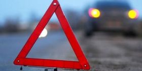 У Києві таксист на Skoda заснув за кермом і врізався в Subaru. 