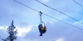 Застрягли на підйомнику: на Львівщині з крісельного підйомника зняли 74 туристів (ФОТО)