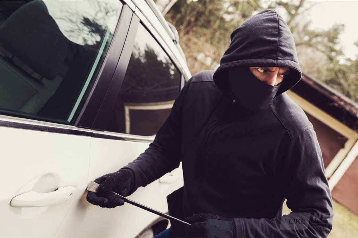 посилили покарання за викрадення авто