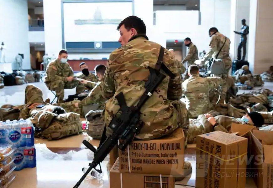 «Я думаю, що десь понад 20 тисяч членів Національної гвардії будуть тут, на площі округу Колумбія», - заявив виконуючий обов'язки начальника поліції округу Колумбія Роберт Дж. Конте III.