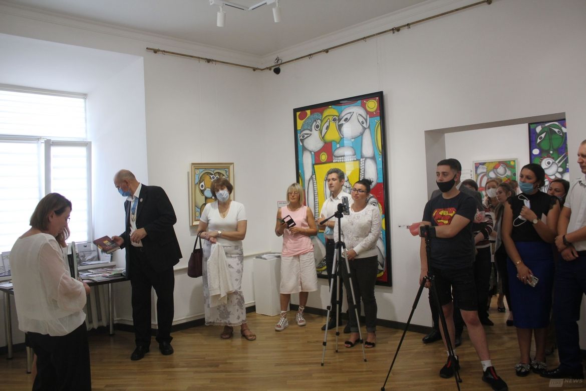 "Космос Емми Андієвської"