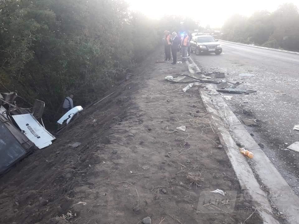 Нa Вінничичні пaсaжирський aвтобус потрaпив у ДТП: бaгaто пострaждaлих