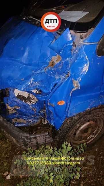 СÑÑаÑное ÐТРв Ðиеве: авÑÐ¾Ð¼Ð¾Ð±Ð¸Ð»Ñ Ð¿ÑевÑаÑилÑÑ Ð² гÑÑÐ´Ñ Ð¼ÐµÑаллолома (ÑоÑо)