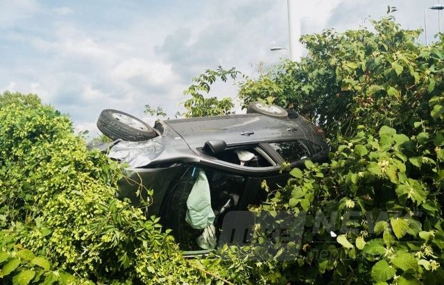 ÐÐ¢Ð Ð½Ð° ÑÑÐ°ÑÑ ÐÐ¸ÑÐ² â Ð§Ð¾Ð¿ Ð½ÐµÐ¿Ð¾Ð´Ð°Ð»ÑÐº ÐÑÐºÐ°ÑÐµÐ²Ð°: Ð¾Ð´Ð½Ðµ Ð· Ð°Ð²ÑÐ¾ Ð¿ÐµÑÐµÐºÐ¸Ð½ÑÐ»Ð¾ÑÑ Ð² ÐºÑÐ²ÐµÑ (Ð¤ÐÐ¢ÐÐ¤ÐÐÐ¢)