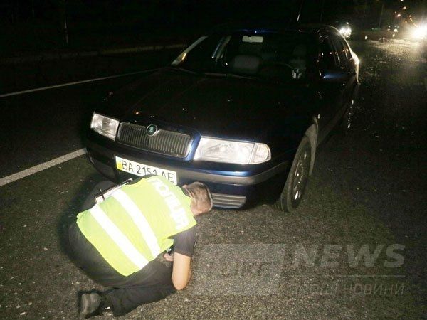 Ð£ ÐÐ¸ÑÐ²Ñ Ð¿ÑÑÐ¾ÑÑÐ´ Ð·Ð°Ð³Ð¸Ð½ÑÐ² Ð¿ÑÐ´ ÐºÐ¾Ð»ÐµÑÐ°Ð¼Ð¸ Ð¾Ð´ÑÐ°Ð·Ñ Ð´Ð²Ð¾Ñ Ð°Ð²ÑÑÐ²Ð¾Ðº