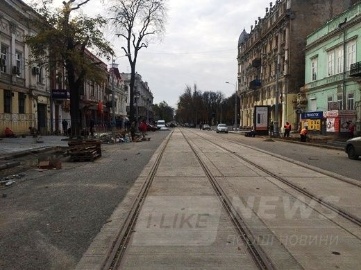Капремонт Преображенской: идёт укладка новых рельсов