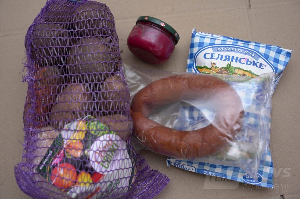 5 тисяч вінницьких родин отримaють пaсхaльні нaбори до Великодніх свят