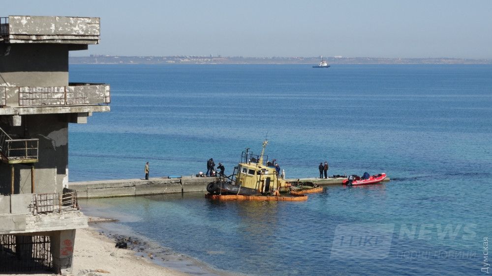 "Памятник контрабанде"