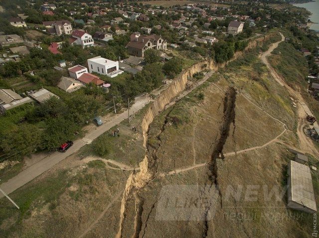 Грунт продолжает двигаться. Фото: dumskaya.net, П. Мордынская / "Сегодня"