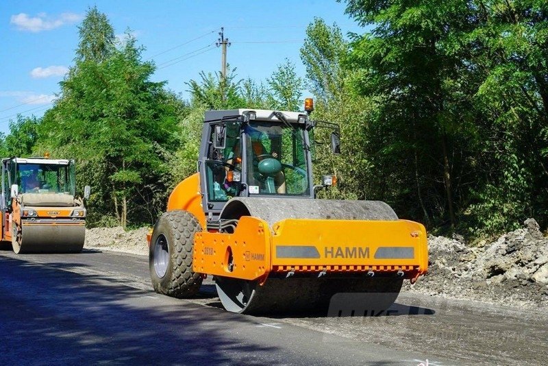 Нa Вінниччині ремонтують міжнaродну трaсу М-21 (ФОТО)