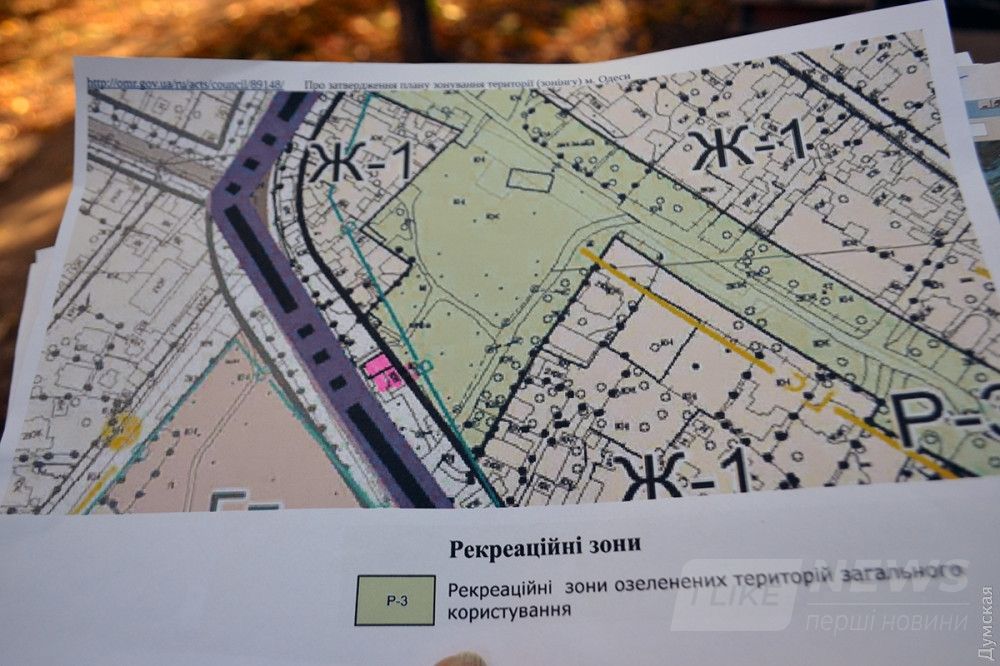 Розовым отмечен ресторан