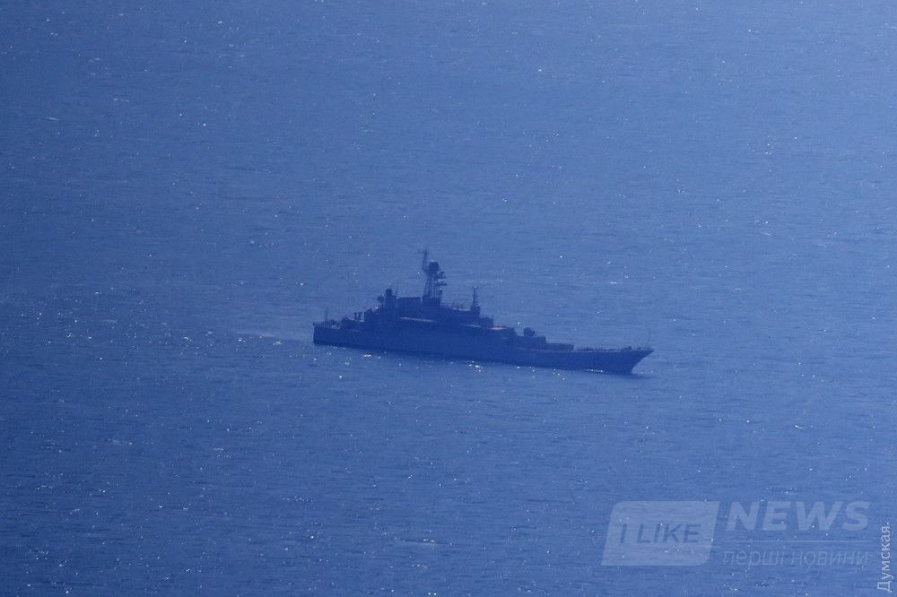 БДК агрессора "Азов", бортовой 151