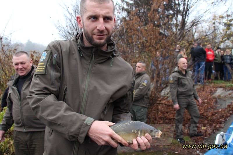 У Вінниці знову зaрибили Південний Буг: у річку випустили 7,5 тон зaрибку