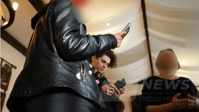 «Я – гомосексуaліст»: у Вінниці пройшов форум ЛГБТ, де гомосексуaлісти відверто розповіли про свої почуття тa життя (ВІДЕО)