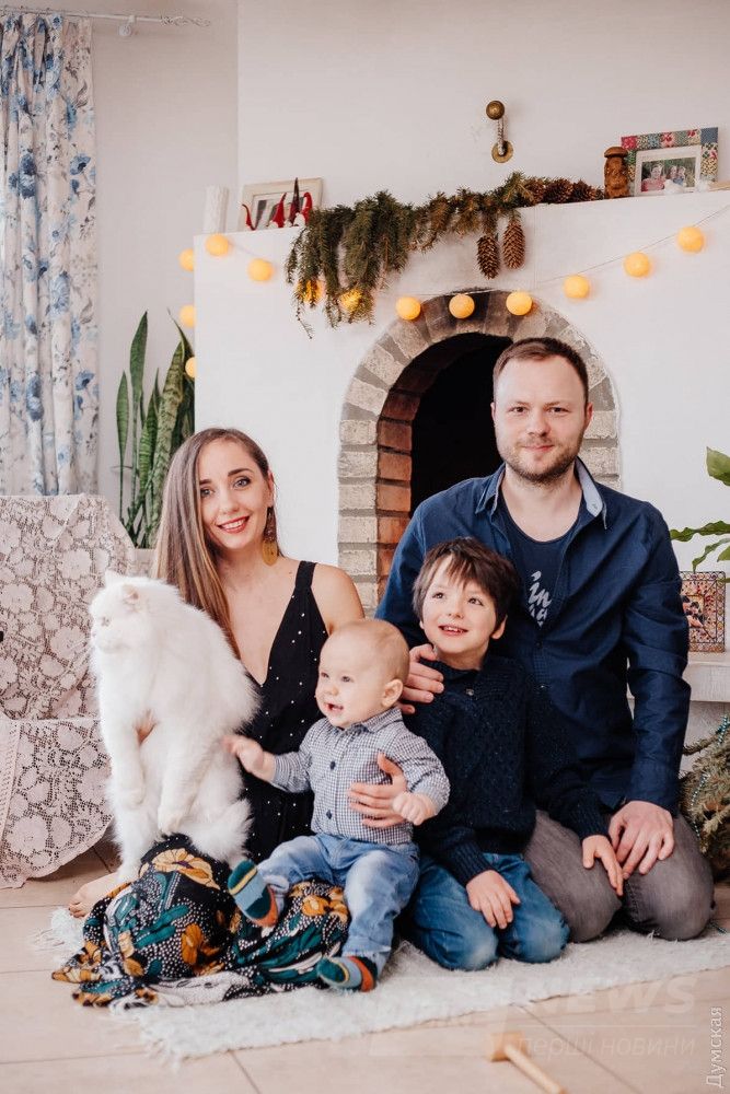 Яная Обуховская с семьей