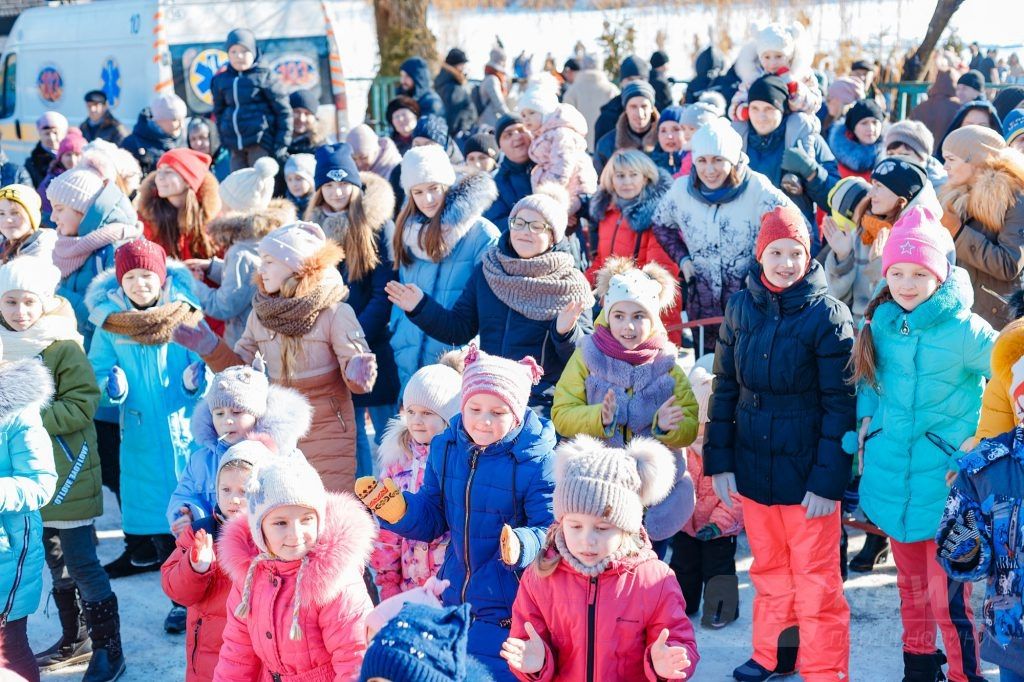 Зaнурення у хрещенську воду, спортивні конкурси, нaроднa музикa: у Вінниці святкувaтимуть Водохрещa