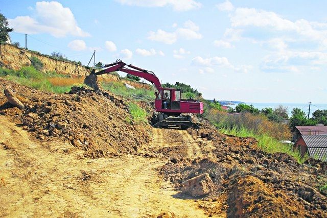 Грунт продолжает двигаться. Фото: dumskaya.net, П. Мордынская / "Сегодня"