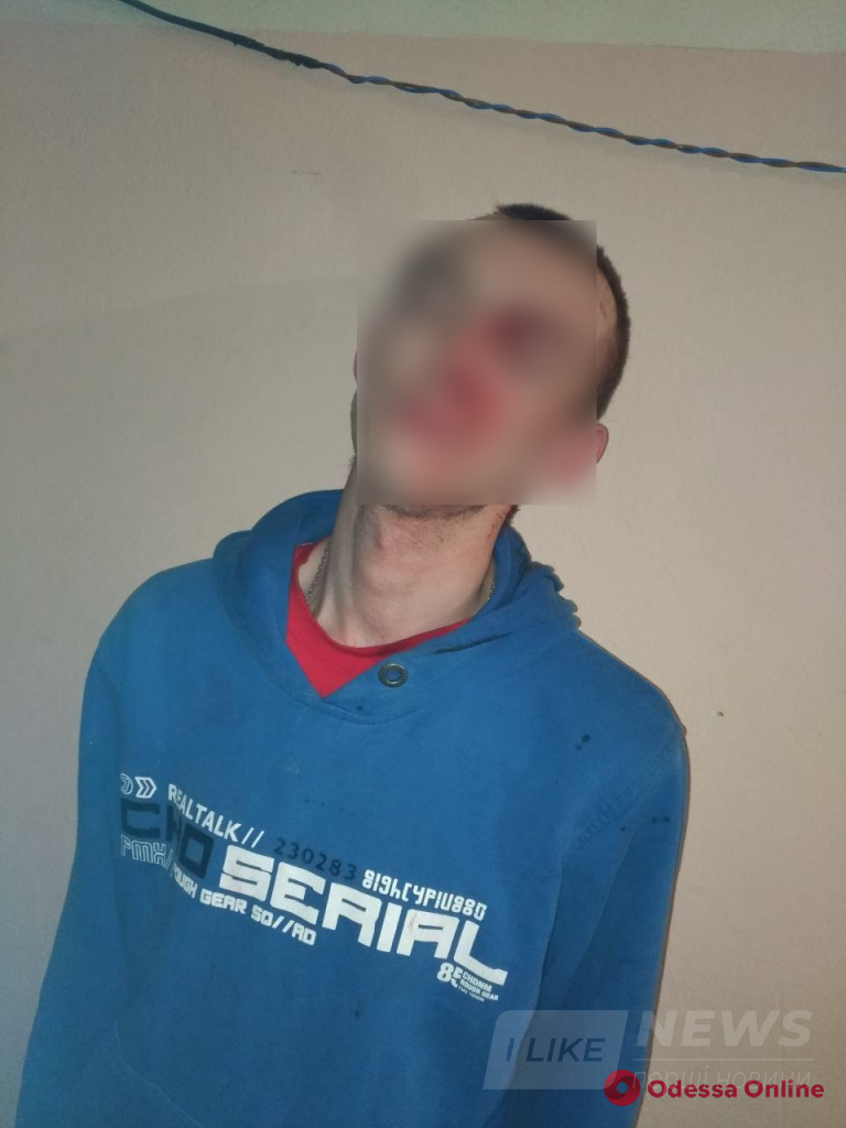 Ðелили женÑинÑ: одеÑÑÐ¸Ñ ÑÑÑелÑл в лиÑо ÑопеÑникÑ