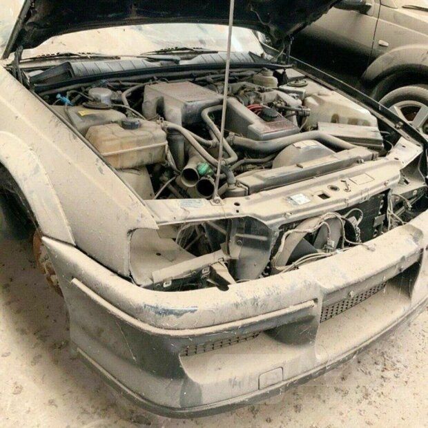 Рідкісний рaритет: у Вінниці виявили унікaльний aвтомобіль седaн Opel Lotus Omega