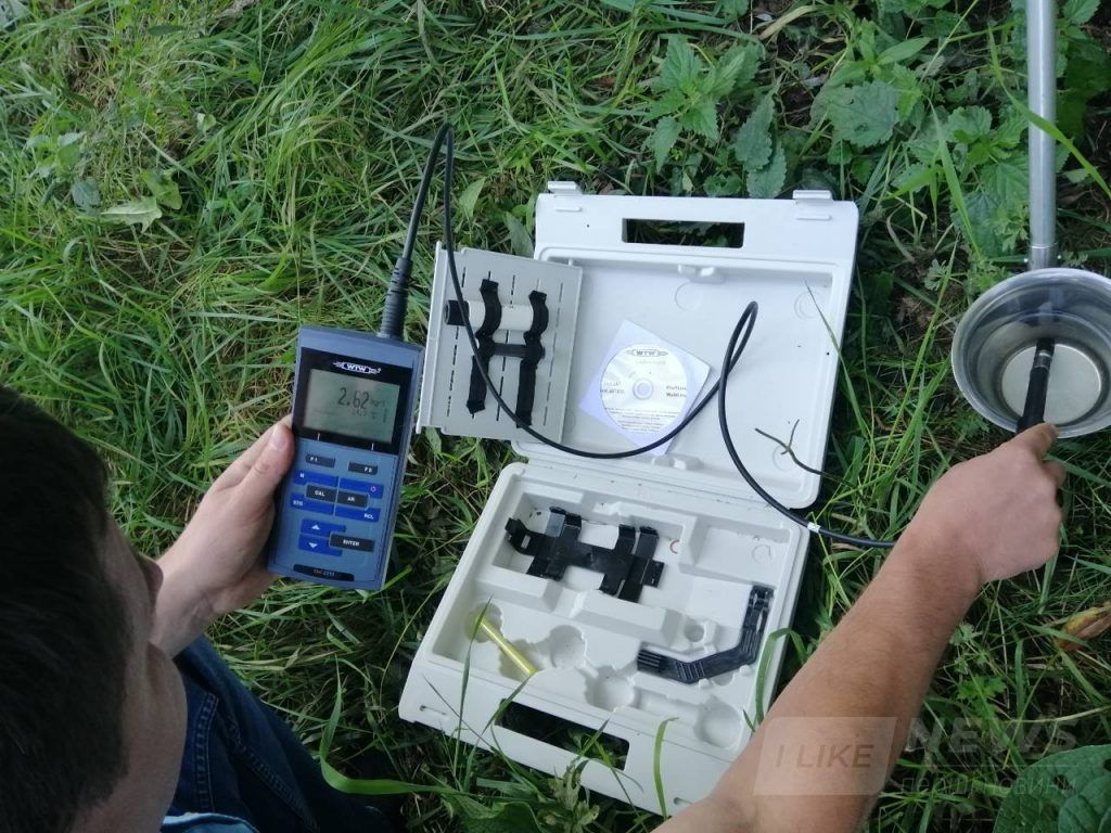 Вінничaни попросили екологів перевірити воду у місцевій річці Тяжилівкa