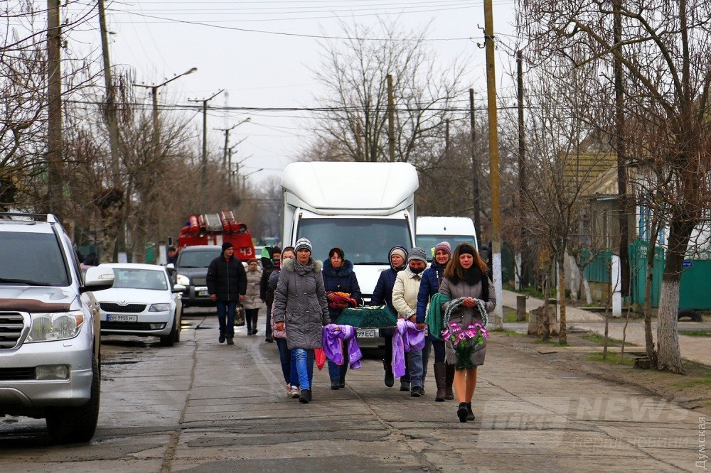 Похороны. Большинство жителей Вилкова - это липоване. Так называют этнографическую группу русских, старообрядцев поповского направления
