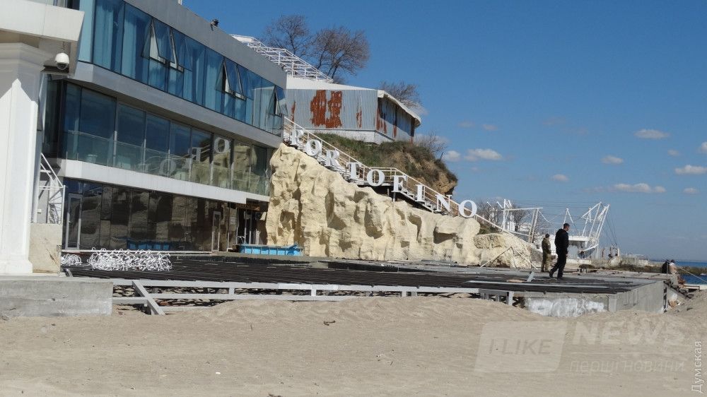 Железобетонный настил на песке