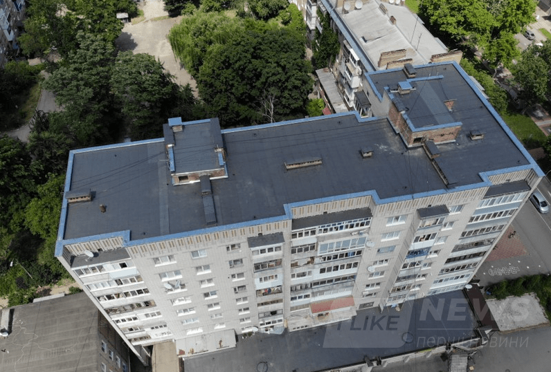 У Вінниці нa 25 житлових будинкaх відремонтувaно покрівлі
