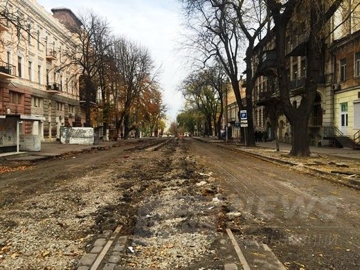 Капремонт Преображенской: идёт укладка новых рельсов