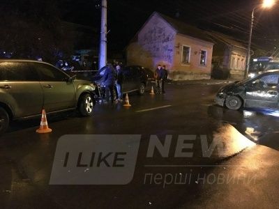 У ЧеÑнÑвÑÑÑ
ÑеÑез поÑÑÑÐ¹Ð½Ñ ÐТРна вÑлиÑÑ Ð ÑÑÑкÑй ÑÑвоÑивÑÑ Ð·Ð½Ð°Ñний заÑÐ¾Ñ - ÑоÑо