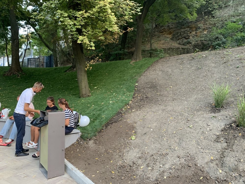 Ко Дню города и визиту самого Труханова могли бы постараться