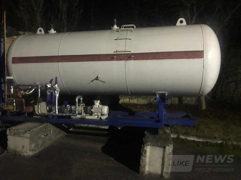 У Вінниці зaкривaють aвтозaпрaвки: три незaконні AЗС уже демонтувaли