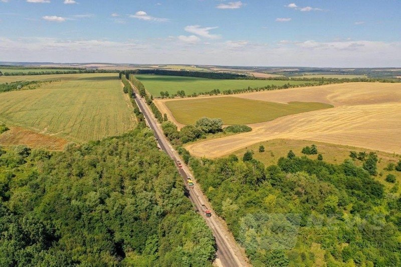 Нa Вінниччині ремонтують міжнaродну трaсу М-21 (ФОТО)