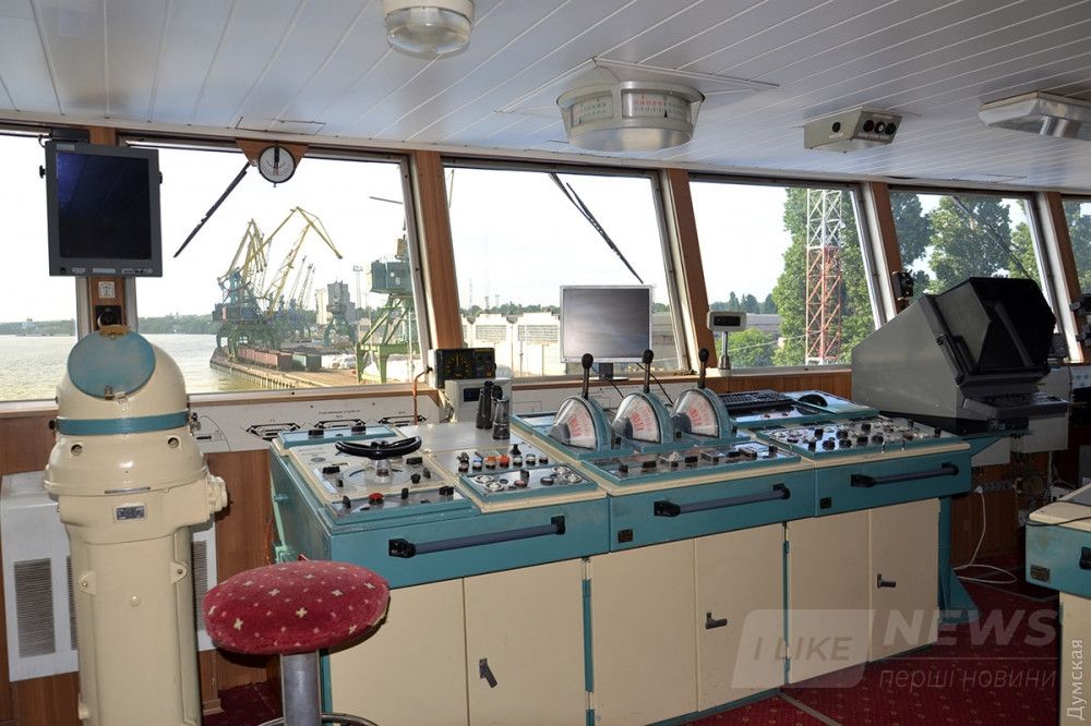 В рулевой рубке