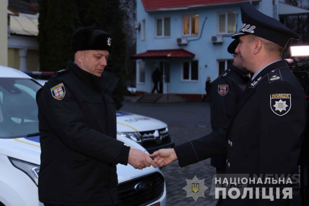 Поліцейським Вінниччини придбaли 5 нових службових aвтомобілів