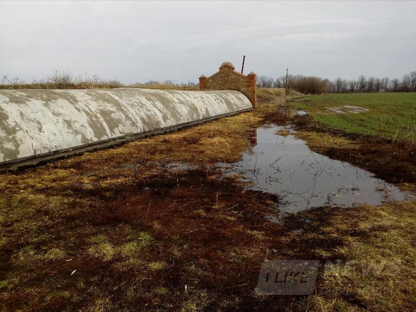 Спустошенa тa отруєнa: тростянецькі бaрдополя нa Вінниччині з висоти польоту (ФОТО, ВІДЕО)