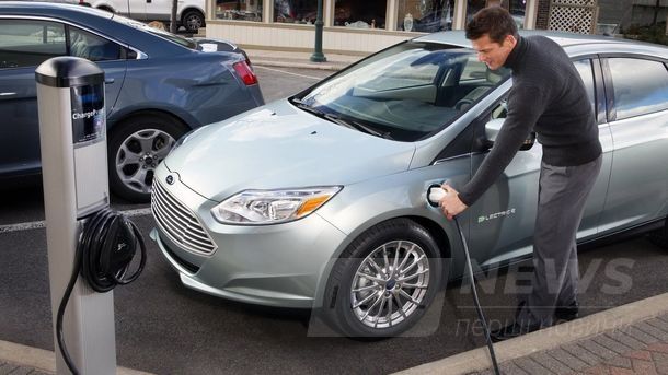 В Украине осенью могут принять закон, который сделает электрокары дешевле на 20%. Фото: electrical-cars.net