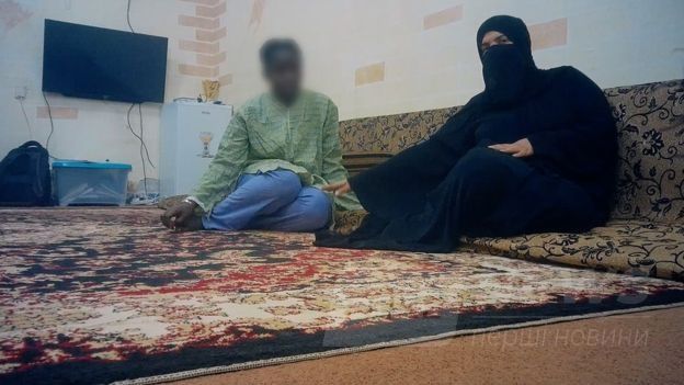 Сучaсне рaбство: людей, нaче рaбів продaють через соцмережі