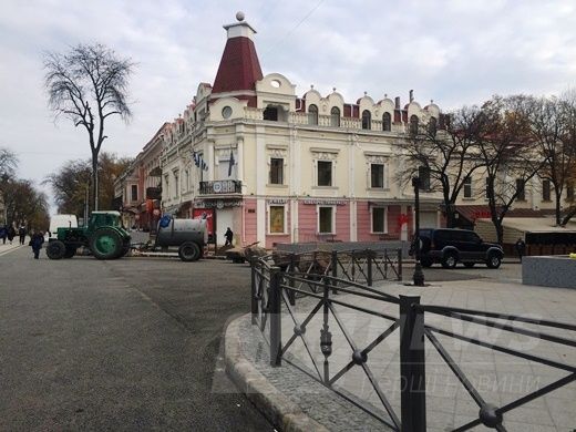 Капремонт Преображенской: идёт укладка новых рельсов