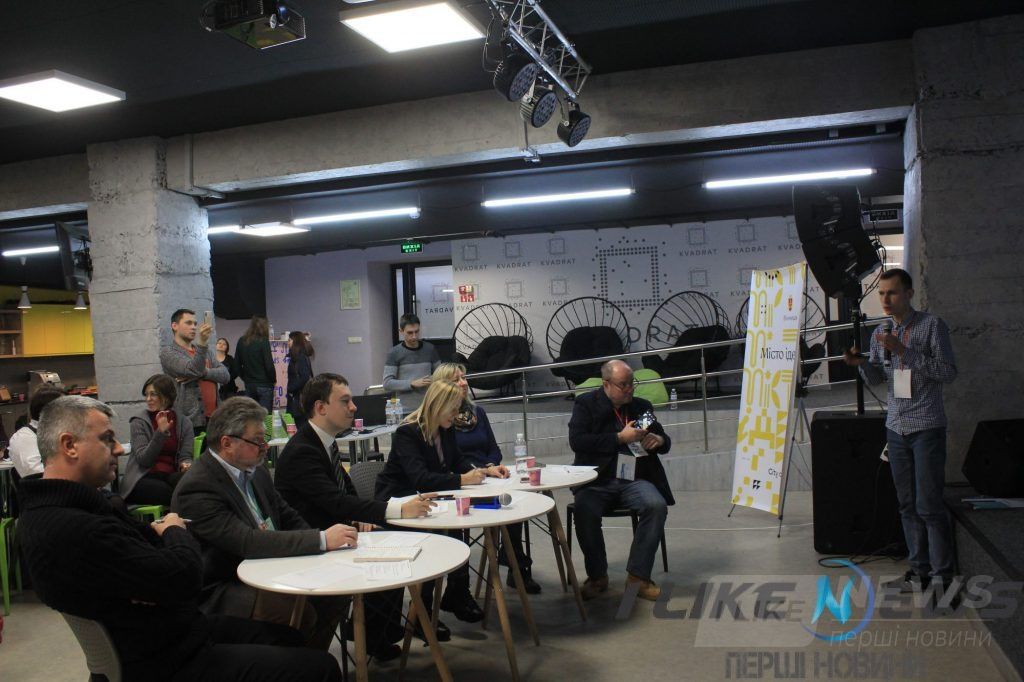 «Old City», «Коцюбинський 220», «River tour»: у Вінниці учaсники хaкaтону предстaвили 10 унікaльних туристичних проектів