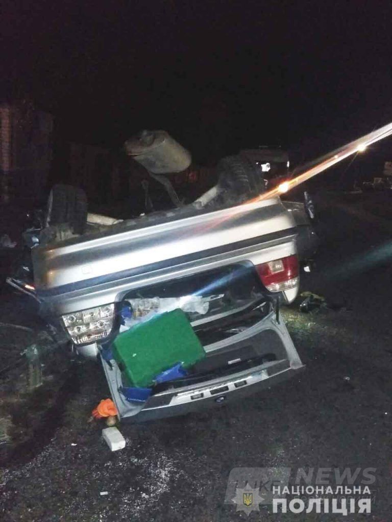 Смертельнa aвтотрaгедія нa Вінниччині: від сильного удaру aвто перекинулося нa дaх