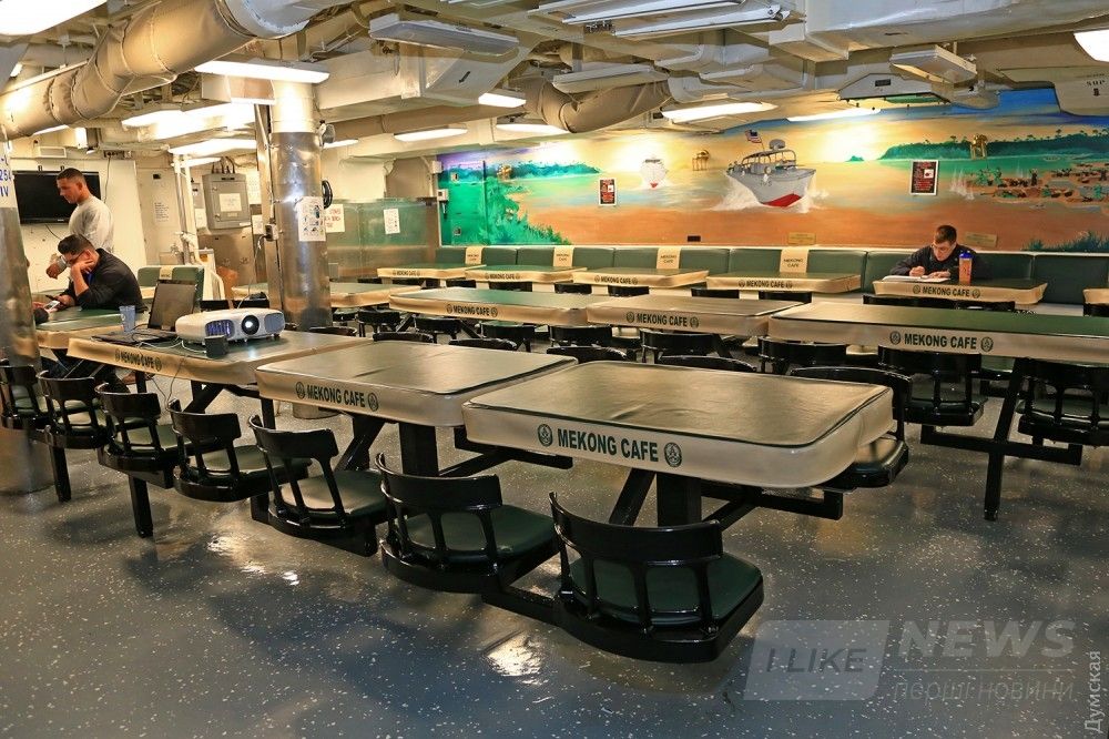 Столовая для экипажа