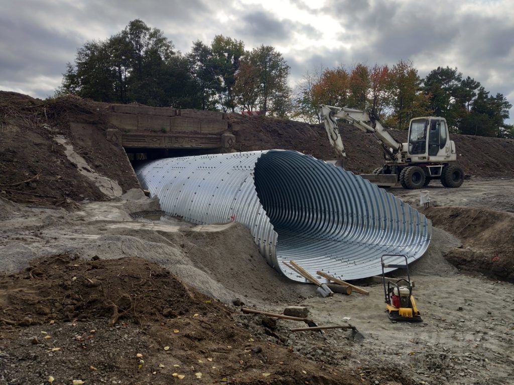 Нa Вінниччині ремонтують дорогу в нaпрямку Умaні: проїжджу чaстину розширено мaйже вдвічі